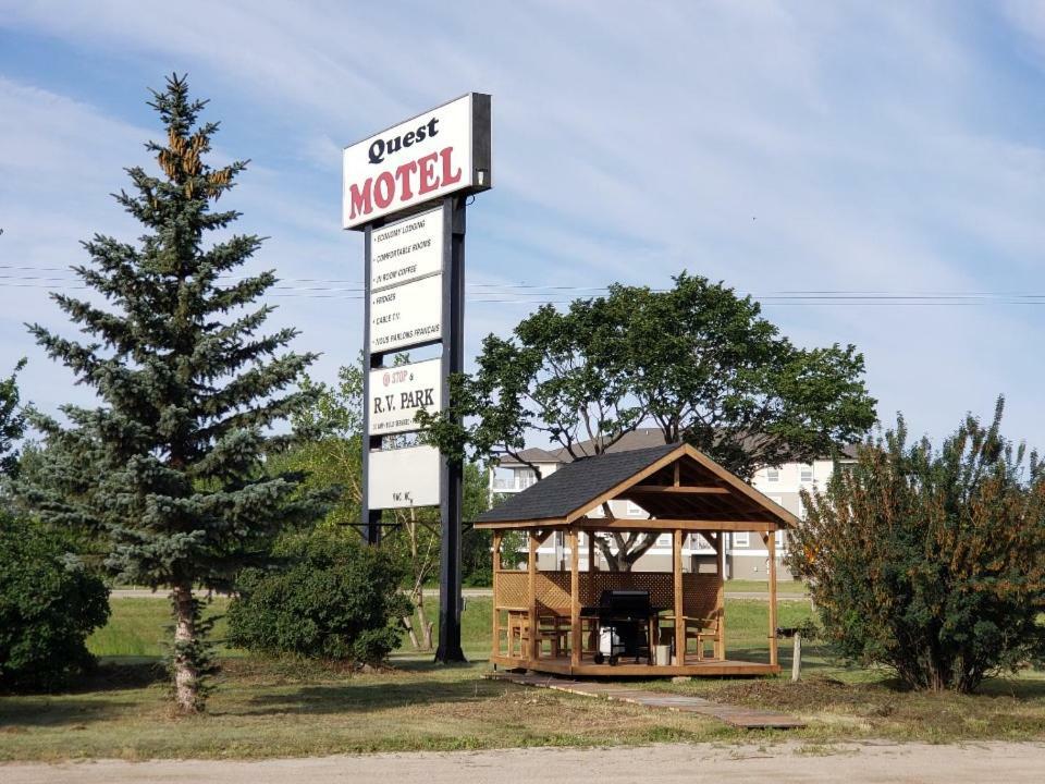 Quest Motel Whitewood 外观 照片